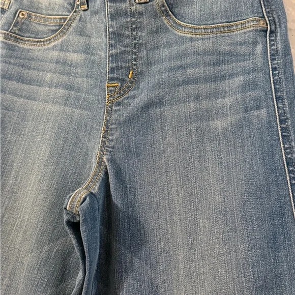 SPANX Wide Leg Jeans in Medium Blue Denim - Picture 3 of 4